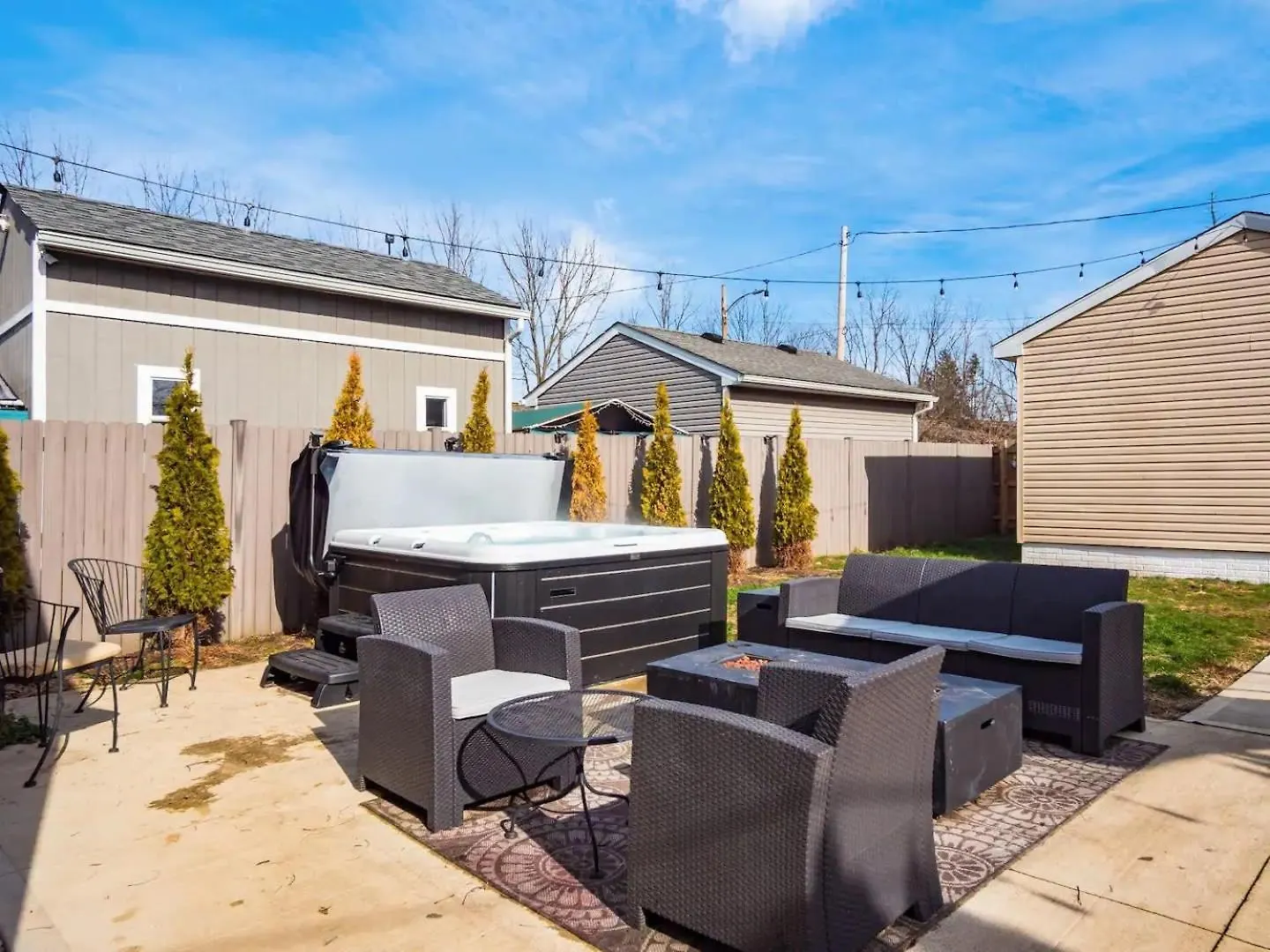 فيلا Urban Oasis W Hot Tub Near Downtown & Arena District كولومبوس بيت للعطل